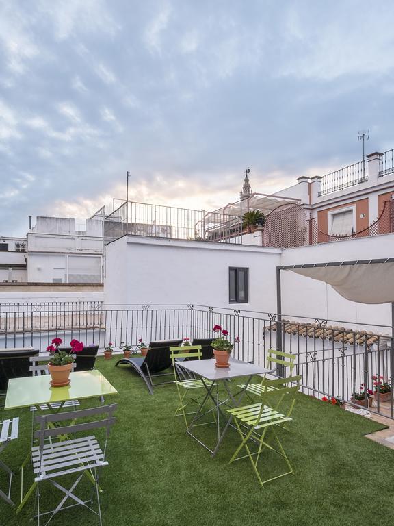 Selecta Apartments Los Venerables Sevilha Exterior foto