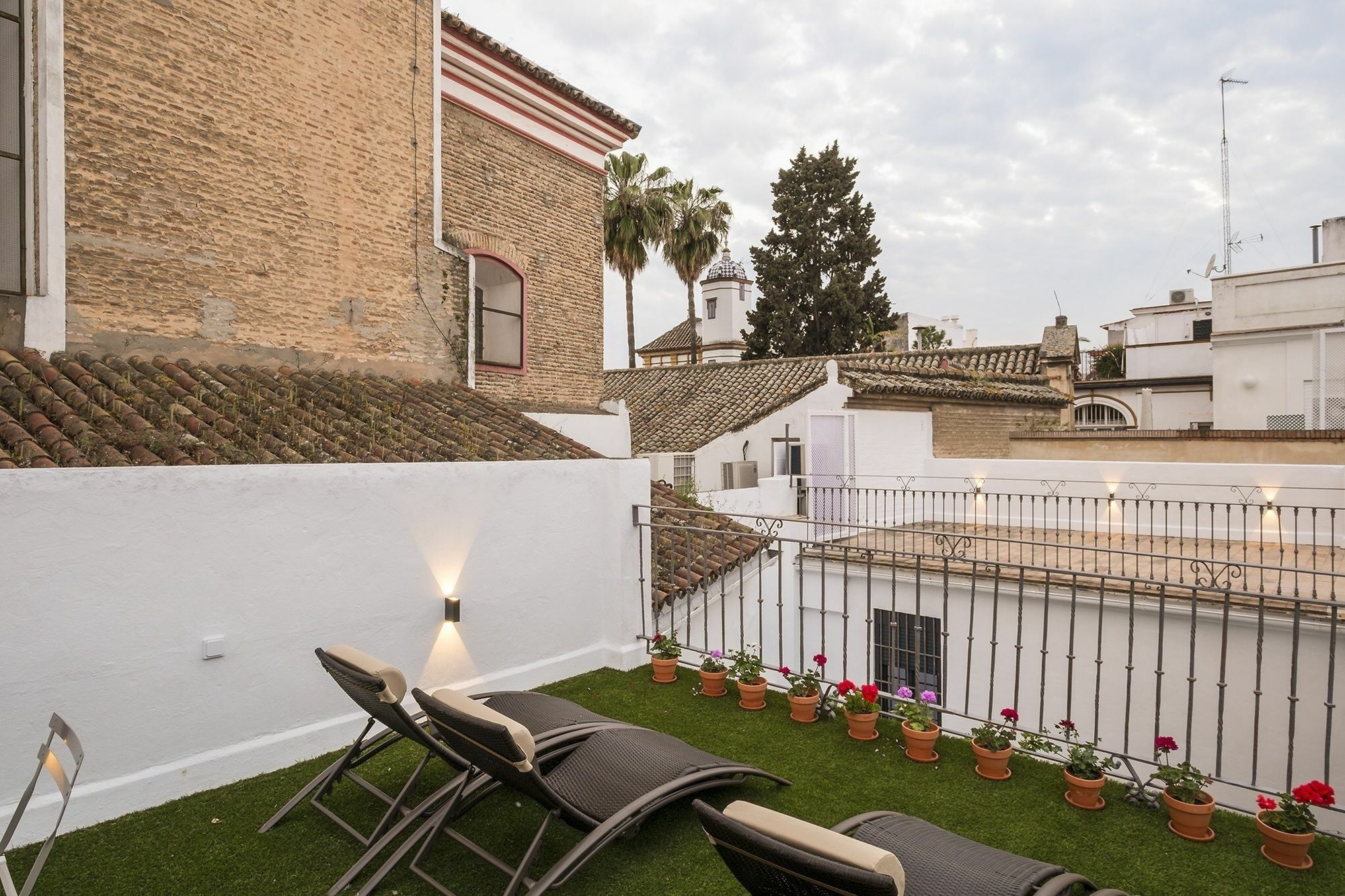 Selecta Apartments Los Venerables Sevilha Exterior foto