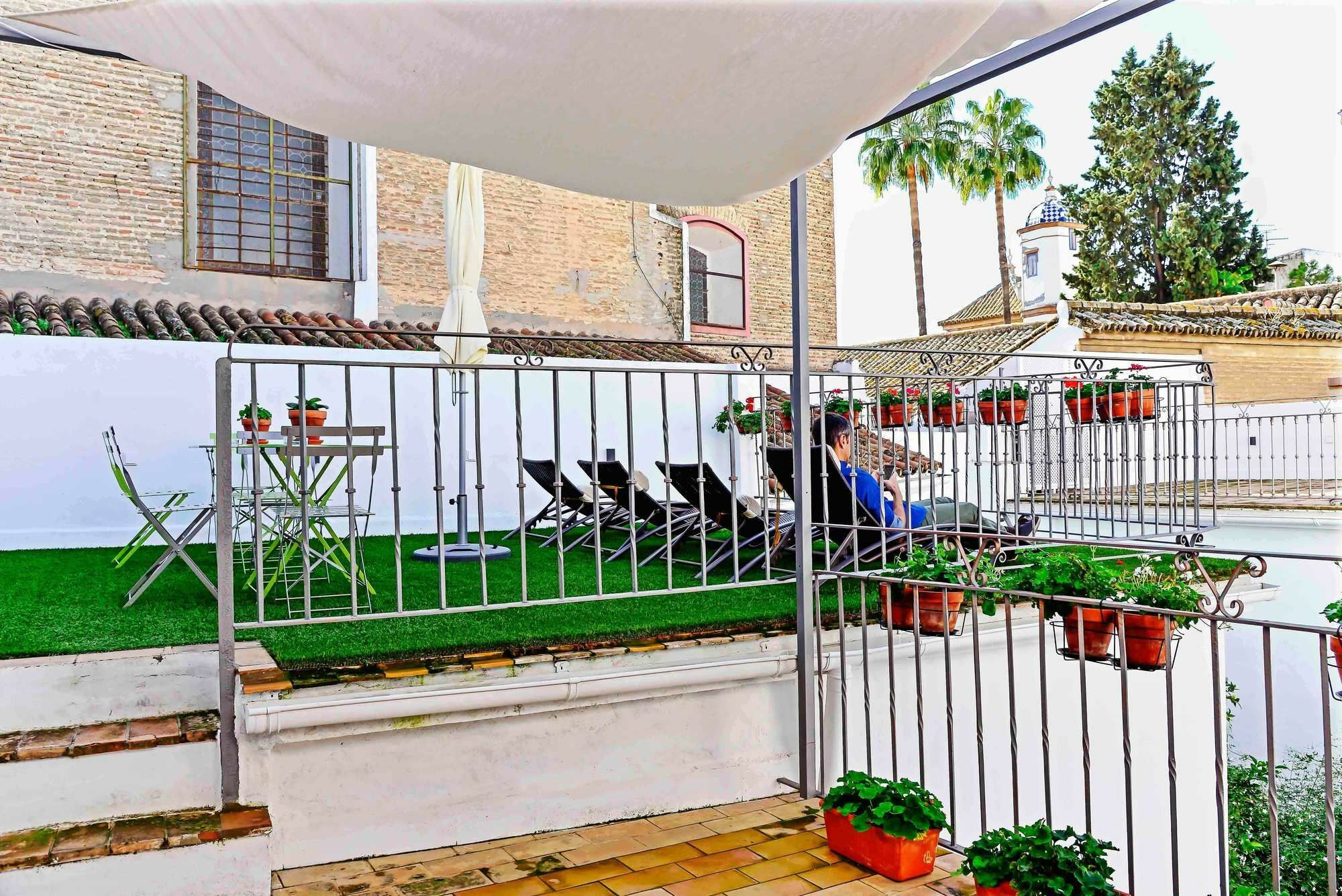 Selecta Apartments Los Venerables Sevilha Exterior foto