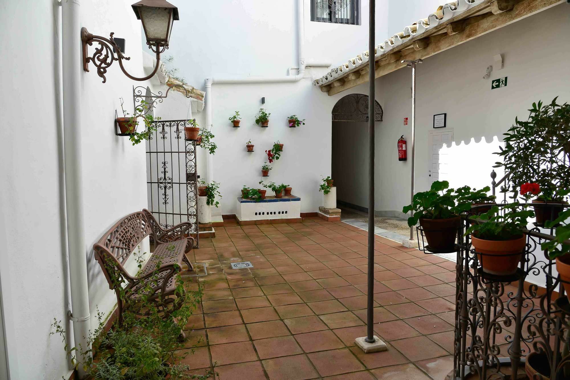 Selecta Apartments Los Venerables Sevilha Exterior foto